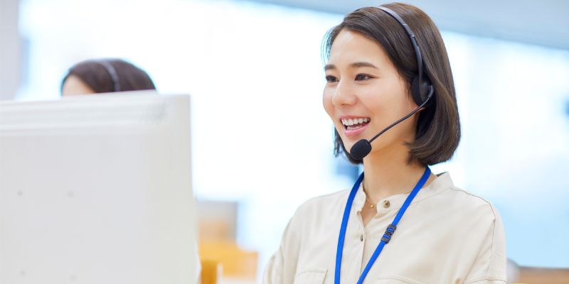 Liên hệ nhận giải đáp thông qua hotline